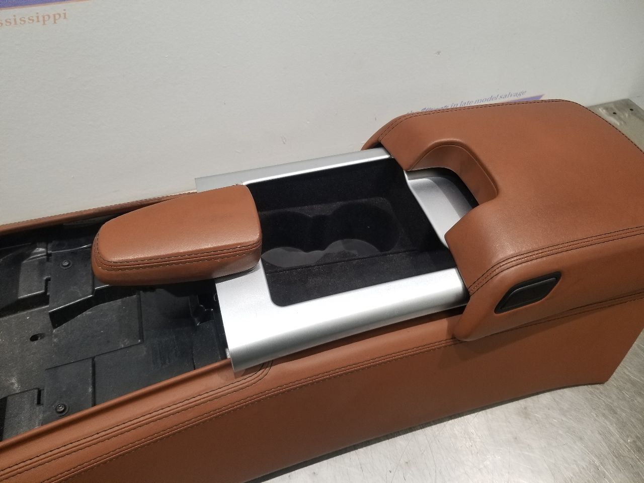 Mercedes-Benz SLS AMG FRONT+RIGHT Center console