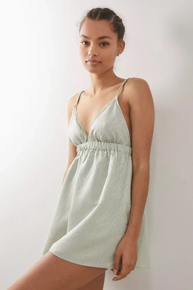 Out From Under Urban Outfitters Jazmín Jacquard Babydoll Mono Mameluco Pequeño Foto 2 de 4