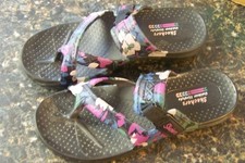 Skechers Women's Foamies Multi Slip On Sandals Size:9