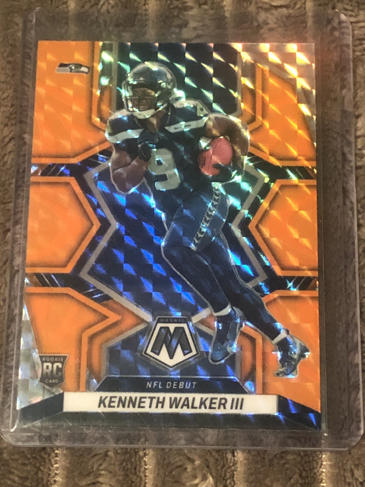 2022 Mosaic Kenneth Walker Orange Reactive Prizm NFL Debut #284 Seahawks Rookie