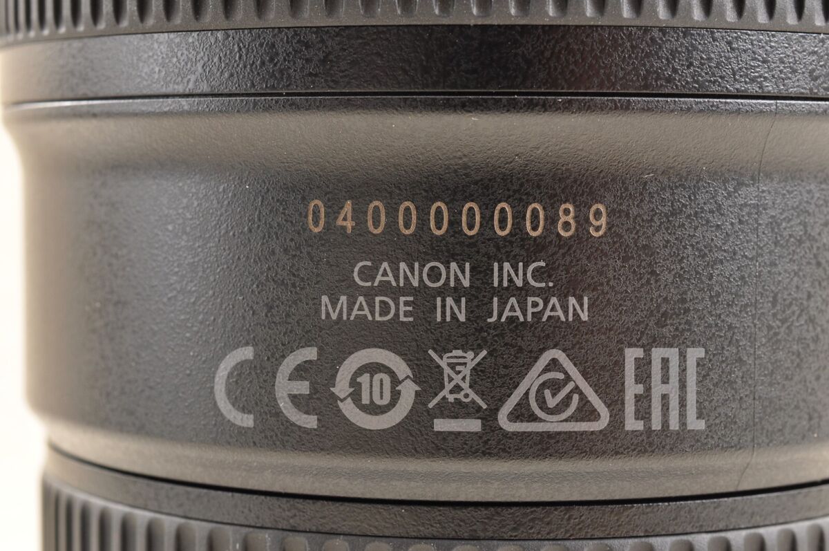 Mint* Canon EF 16-35mm F/4 L IS USM Zoom Lens w/Hood From Mint* Canon EF 16-35mm F/4 L IS USM Zoom Lens w/Hood From