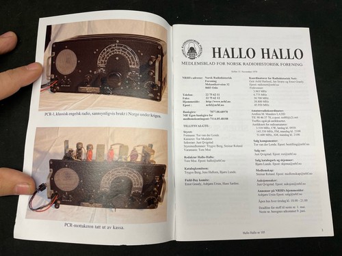 Pair of Dutch "Hallo Hallo" featuring Antique Radios - Bild 4 von 5