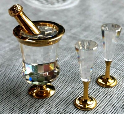 SWAROVSKI CRYSTAL MEMORIES - CLASSICS COLLECTION - MEMORIES