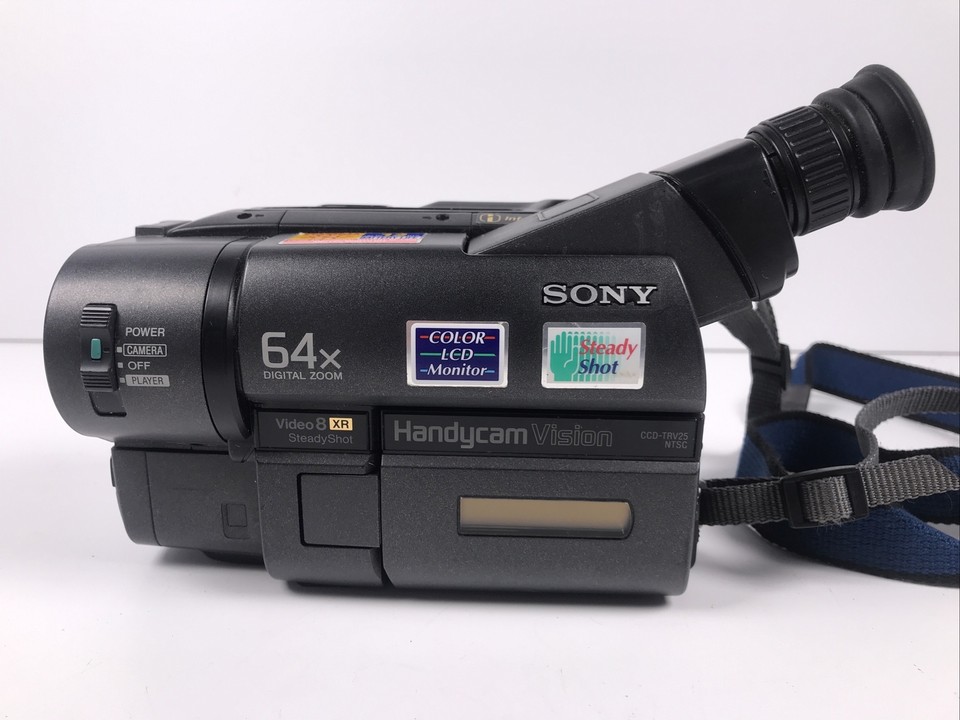 Sony Handycam CCDTRV25 Digital 8 Video Camcorder 64x Optical Zoom “won
