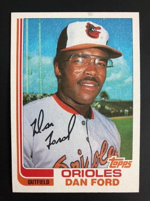 1982 Topps Traded Complete Your Set Baseball Card U Pick List NM-MT FLAT SHIP.63 - Picture 33 of 124