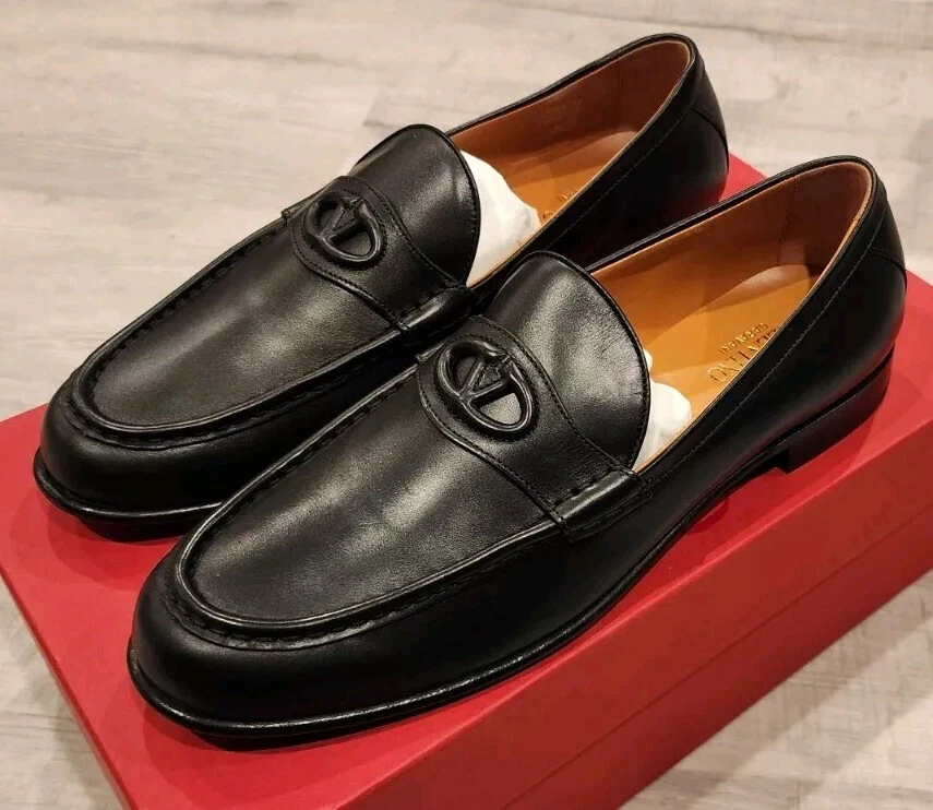Valentino — Valentino Garavani Mens Signature VLOGO Loafer, Size 9US (42  EUR)