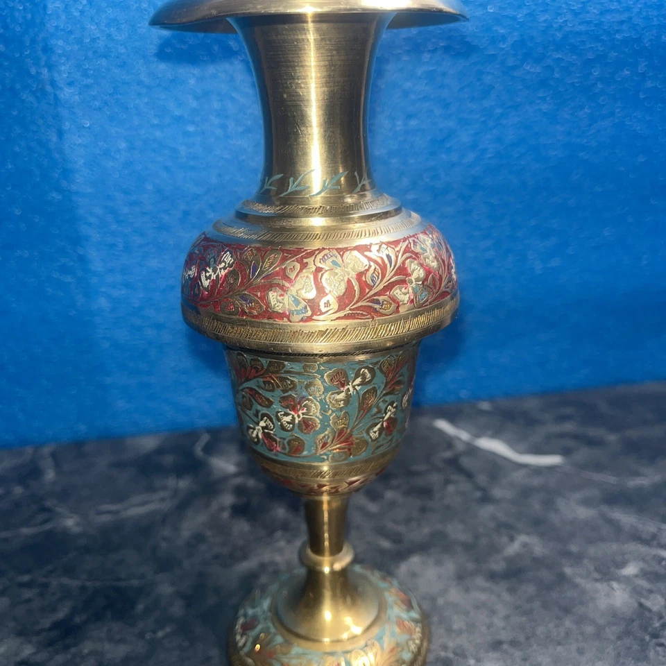 Hand Crafted Kashmiri Pattern Brass Flower Vase 17 cm Foto 3 de 4