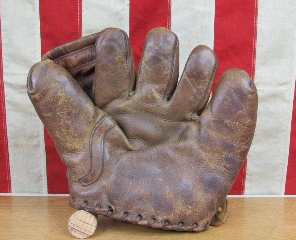 MAG PLUS MP-3797 BASEBALL GLOVE MITT RAWHIDE LACE... - Depop