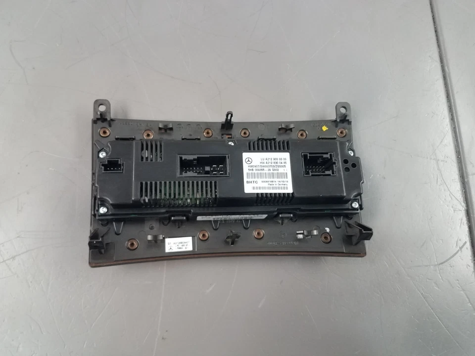 Panel de control climático Mercedes Benz AMG E 63 2011 #8509 H5 Foto 3 de 4