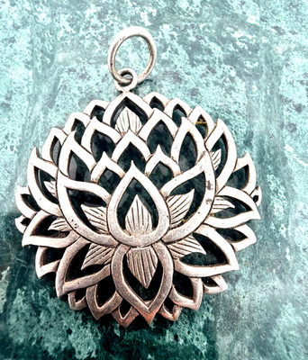 Großer massiver 925 Sterling Silber Anhänger heilige Lotusblüte