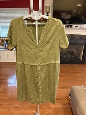 Nicole Miller Women's Army Green Safari Style Short Sleeve Shift Shirt  Dress.