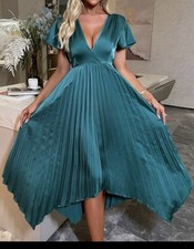 Vtg Style Green Satin Sexy Deep V Neck Flounce Sleeve Pleated Maxi Dress XL NEW