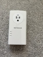Netgear Powerline 2000 PLP2000 Extra Outlet, Wall Plug Network Adapter