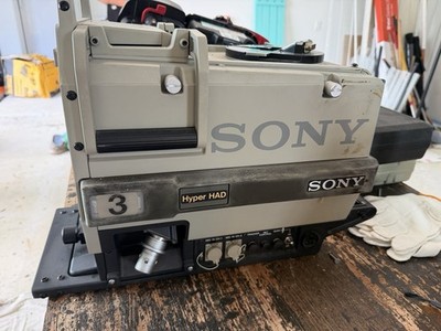 Vintage Sony BVP-375 Hyper HAD Professional Broadcast Color Video Camera