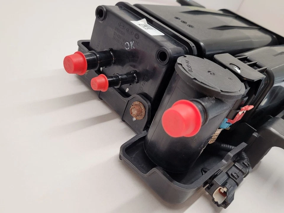 2017 KIA SORENTO Fuel Vapor Canister  - Image 4 of 4