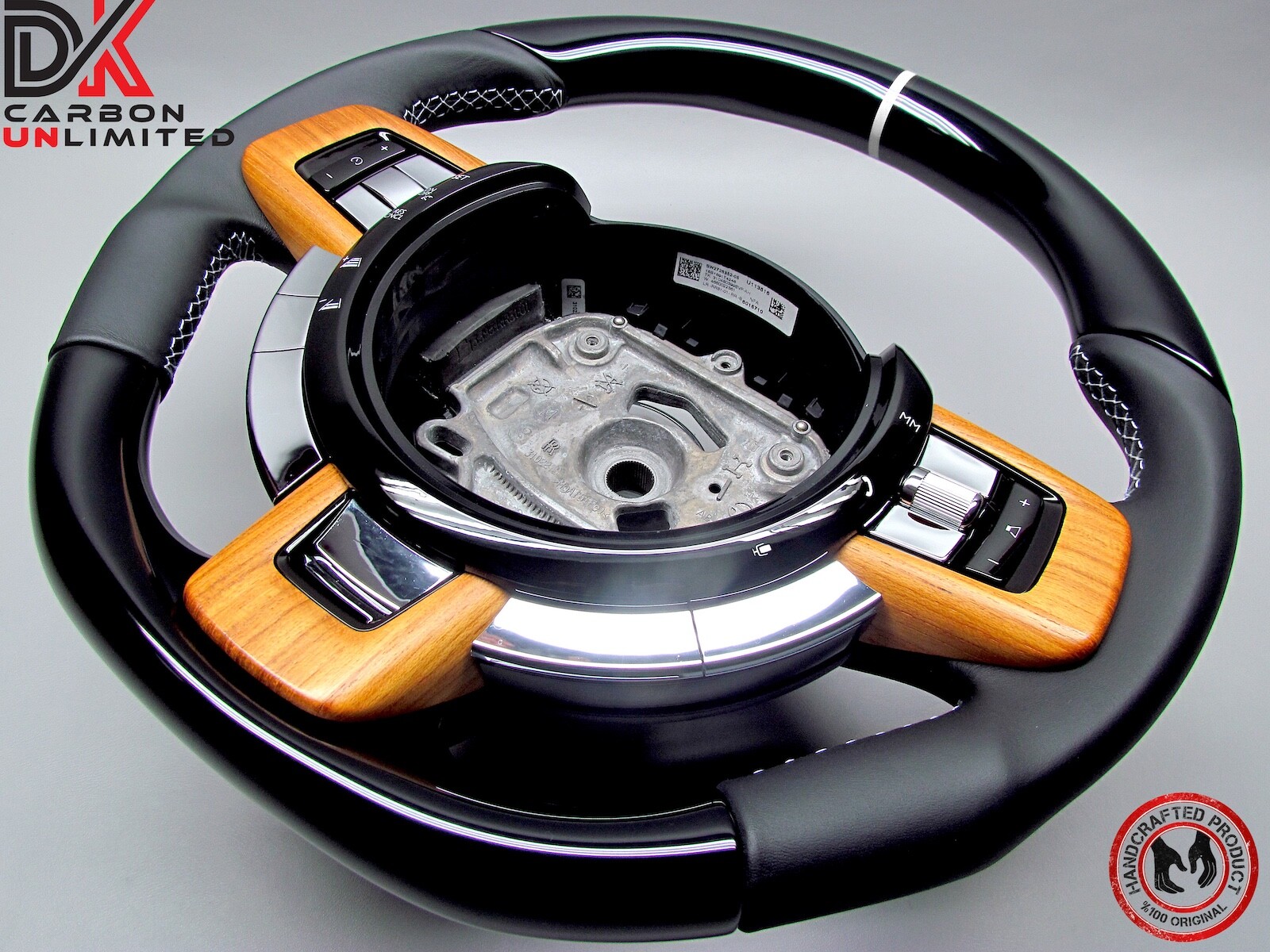Rolls Royce Spectre Cullinan Ghost 5mm White Ring Piano Black Steering Wheel v3