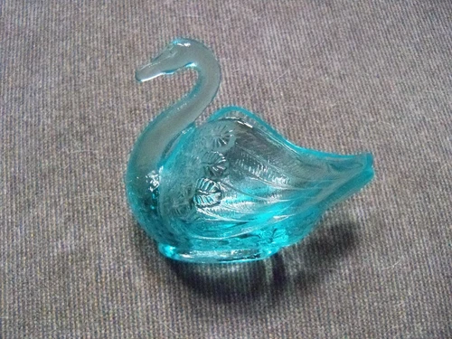 Fenton Art Glass Post 1970's Vintage Light Blue Swan Figure Trinket / Bowl