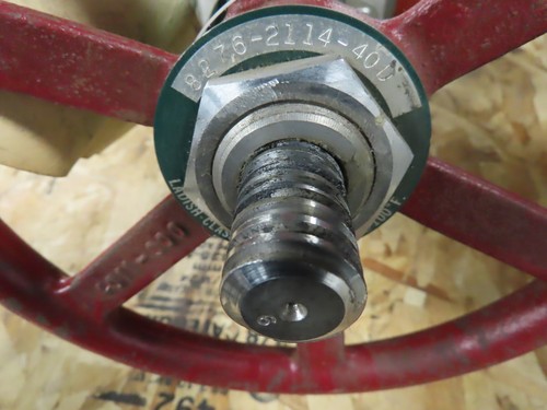 Ladish 8276-2114-40D Manual Wedge Gate Valve 4" Buttweld 150# CF8M SS 275 PSI - Picture 13 of 13