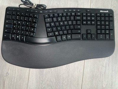 Microsoft Ergonomic Keyboard 1878 Wired USB 2.0 Black Tested Cleaned NO RISER
