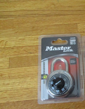 NOWY Czarny ZAMEK SZYFROWY MASTER LOCK 1530D Nowy ZAPIECZĘTOWANY w opakowaniu