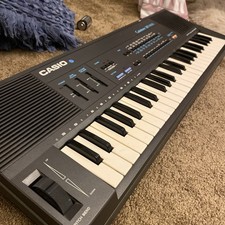 Vintage Casio Casiotone MT-600Electronic Synthesizer Keyboard With Pitch Bend