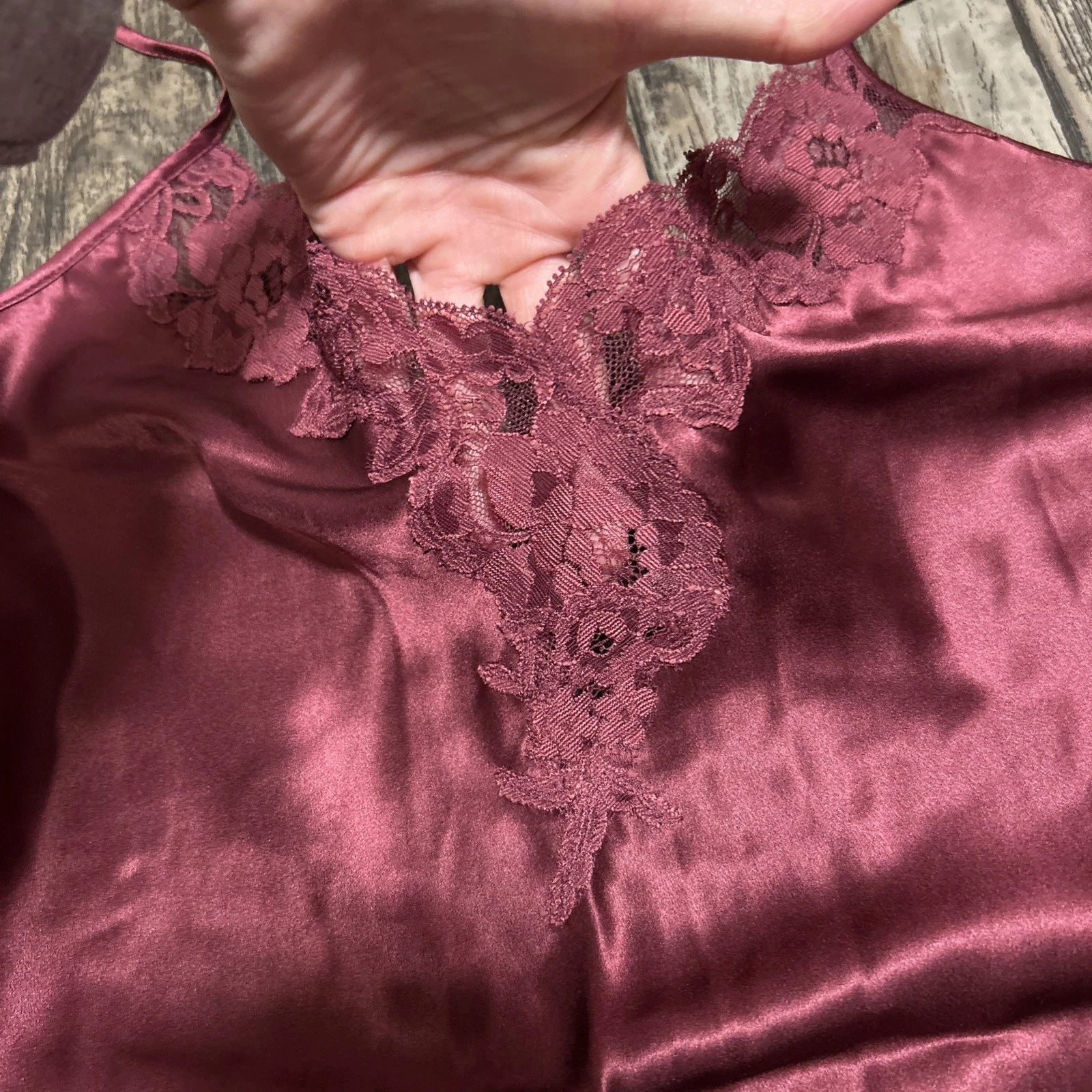 UNDERCOVER Abito slip seta Y2K Victoria's Secret pizzo negligee taglia s romantico vino rosso scuro