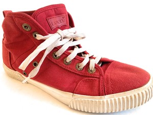 red levi shoes