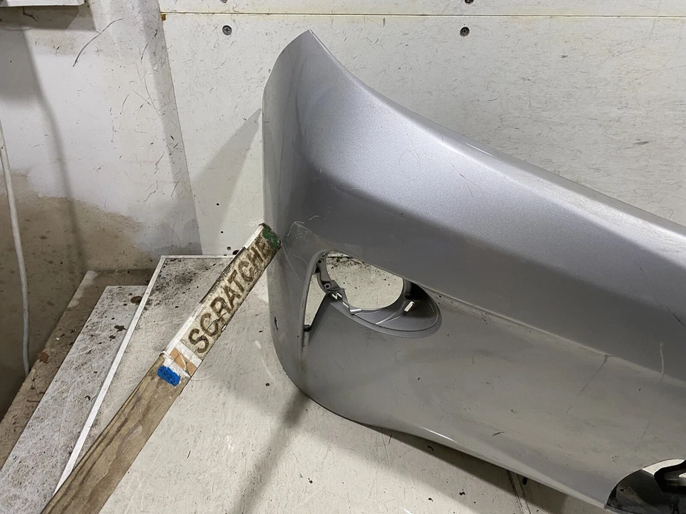 OEM 2013-2015 Lexus RX350 w Sensor Holes Front Bumper Cover - Изображение 2 из 4