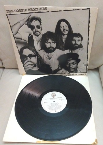 The Doobie Brothers Minute by Minute R133983 Vinyl LP Record Album - Picture 1 of 8