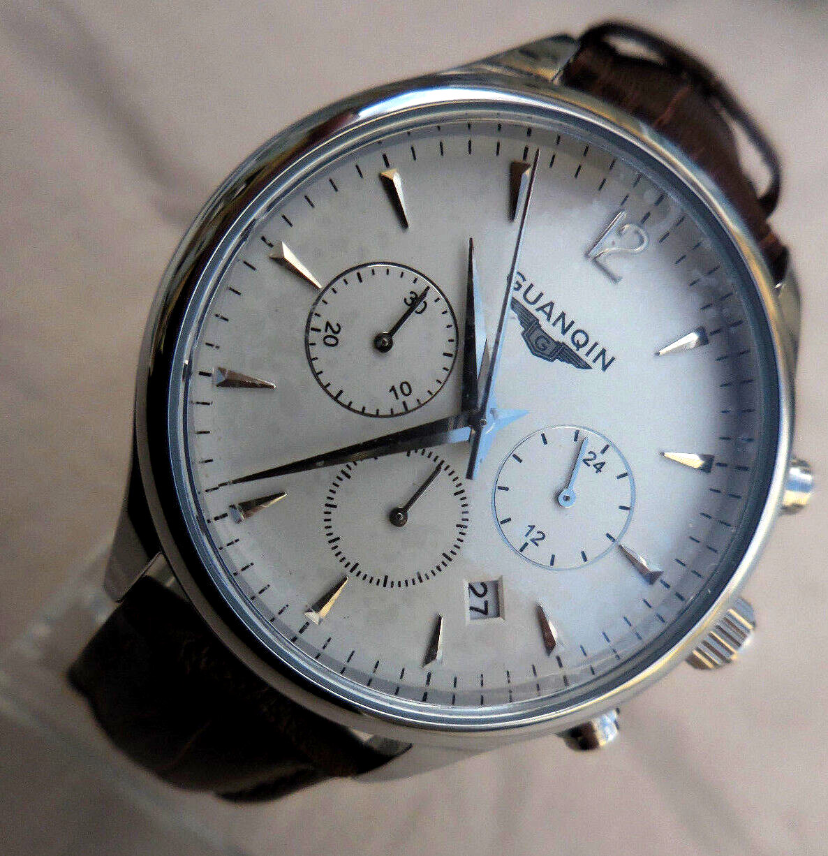 Chronographe GUANQIN GS19018 doté de la fonction Start Stop précise pour mesurer chaque seconde