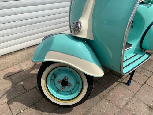 Vespa 150 VBB 1962 / 1964 - Piaggio Classic Scooters - Picture 4 of 20
