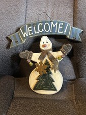 WOODEN SNOWMAN WELCOME SIGN 12"