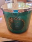 BATH & BODY WORKS WHITE BARN TREE FARM 3 WICK 14.5 OZ SCENTED CANDLE — photo 1