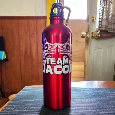 Twilight Saga eclipse Water Bottle With Carabiner Clip  Team Jacob 