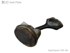 Piston and Connecting Rod Standard For 10-12 Mercedes-Benz GL550  5.5  Gas