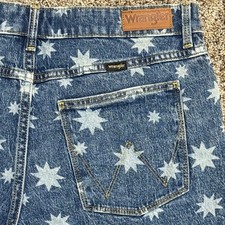Wrangler Americana High Rise Vintage 3" Denim Shorts Size 10 / 30 NEW