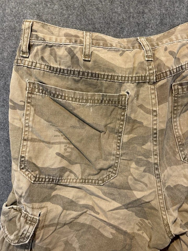 Pantalones Cortos Wrangler Para Hombre 34 Camuflaje Carga Sueltos Envejecidos Foto 4 de 4
