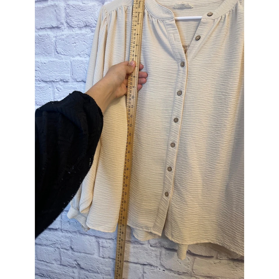 Blusa Top Mujer EASEL Los Angeles Beige Texturizada Con Botones Manga Larga M Foto 4 de 4
