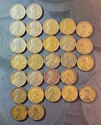 Lot of (28) 1931-33 D Lincoln Wheat Cents F-XF