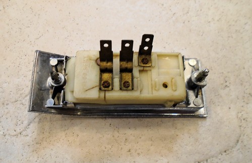 1965 BUICK Windshield Wiper & Washer Switch with Dash Bezel - Picture 2 of 4