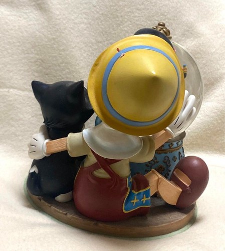 Disney Pinocchio Glass Snow Globe Music Box Figaro - Picture 4 of 4