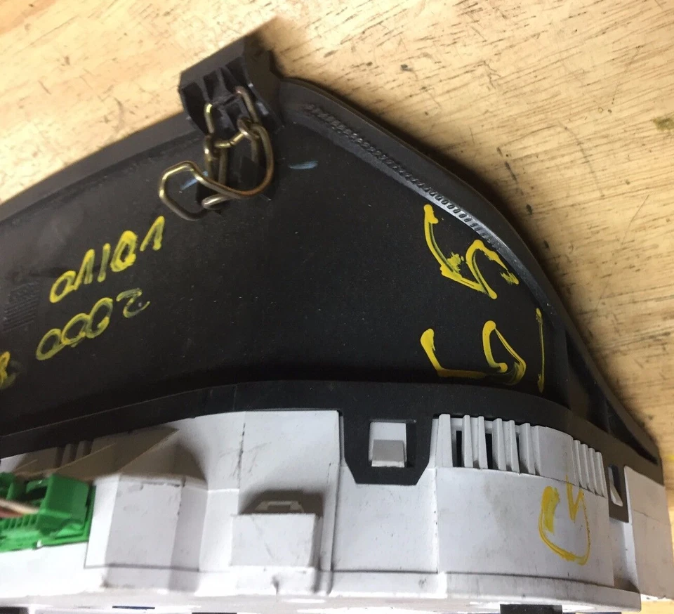 2000 VOLVO S70 ПРИБОРНОЙ ПАНЕЛИ СПИДОМЕТР 9168144 OEM (65 G) - Изображение 3 из 4