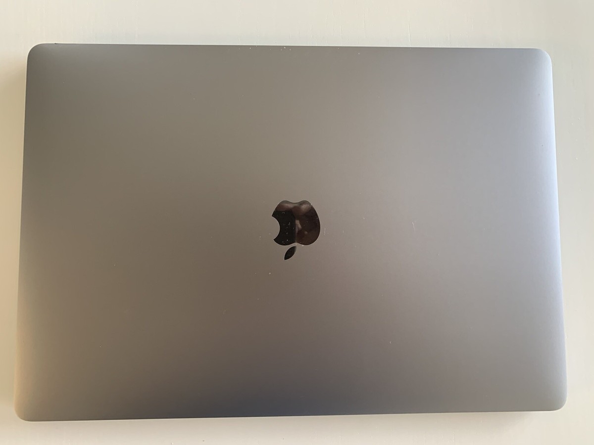 Apple MacBook Pro 15 2.9GHz 6‑core Intel Core i9 1TB SSD 32GB 