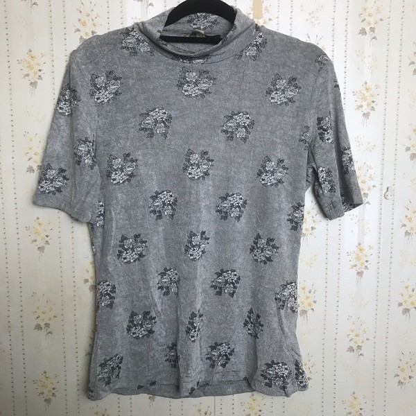 Vintage Women’s Ribbed Grey Floral T Shirt Size M Perfect Condition 
