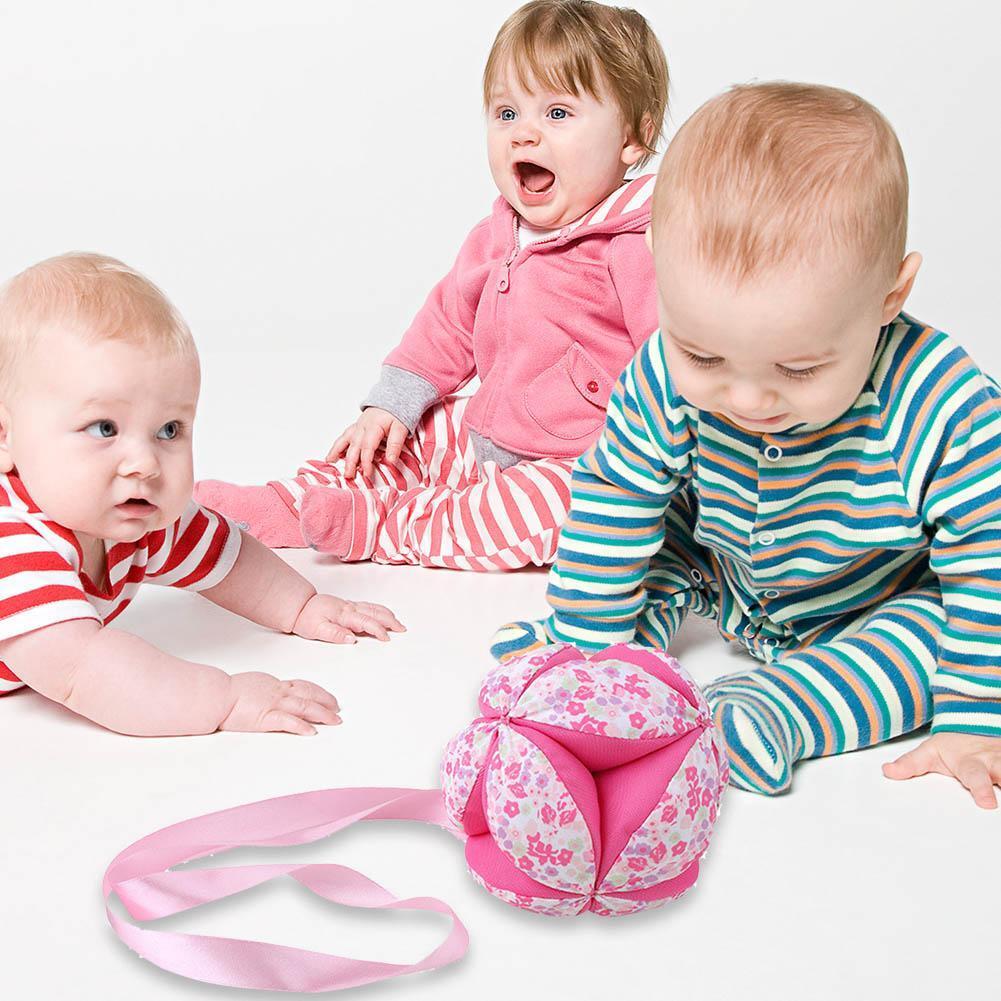 Infant Hand Catching Cloth Ball Crib Rattles Toy Soft Plush Toys (Pink