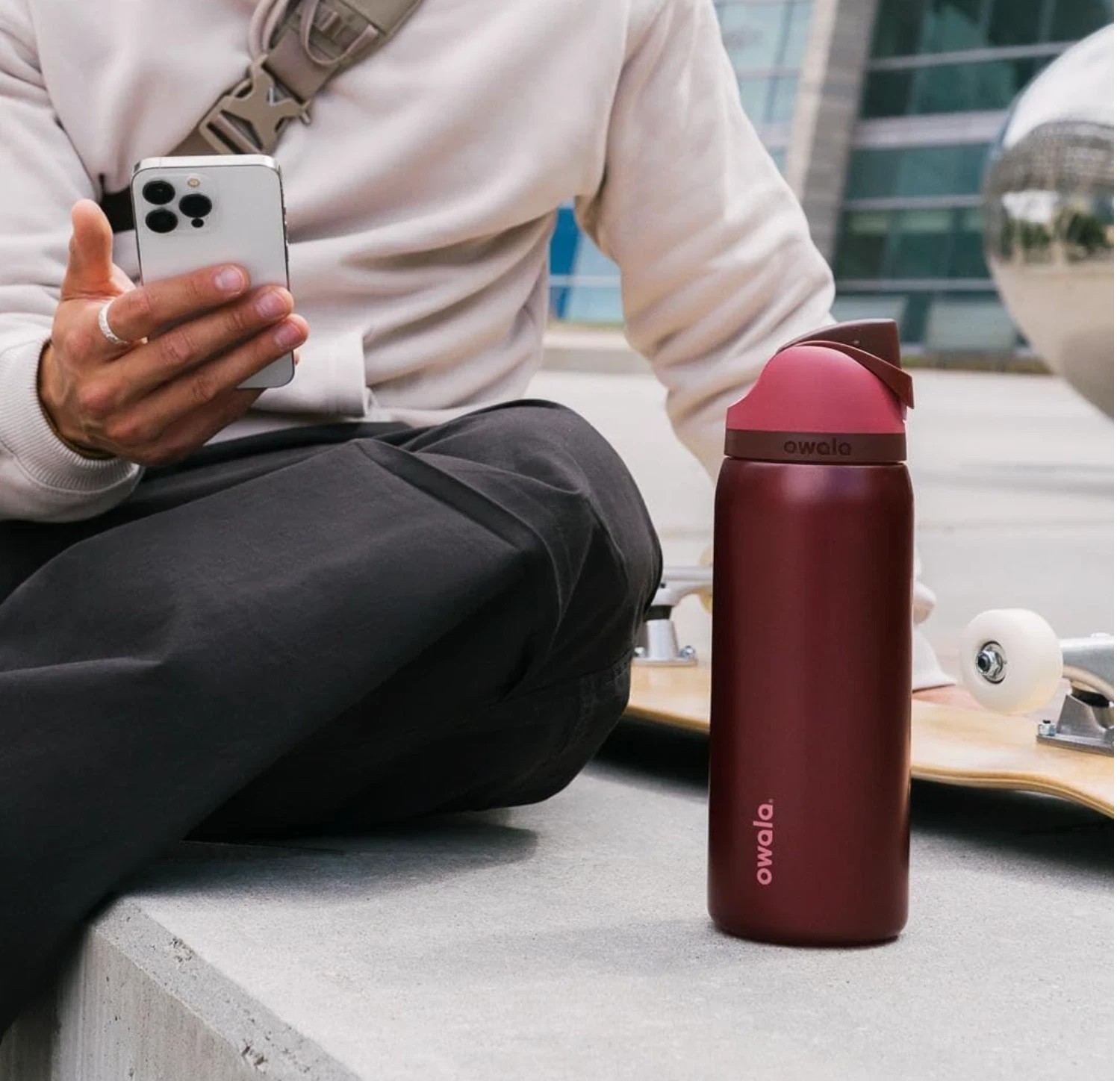New-Owala Freesip Insulated Stainless Steel Water Bottle - Black Cherry 24/32oz