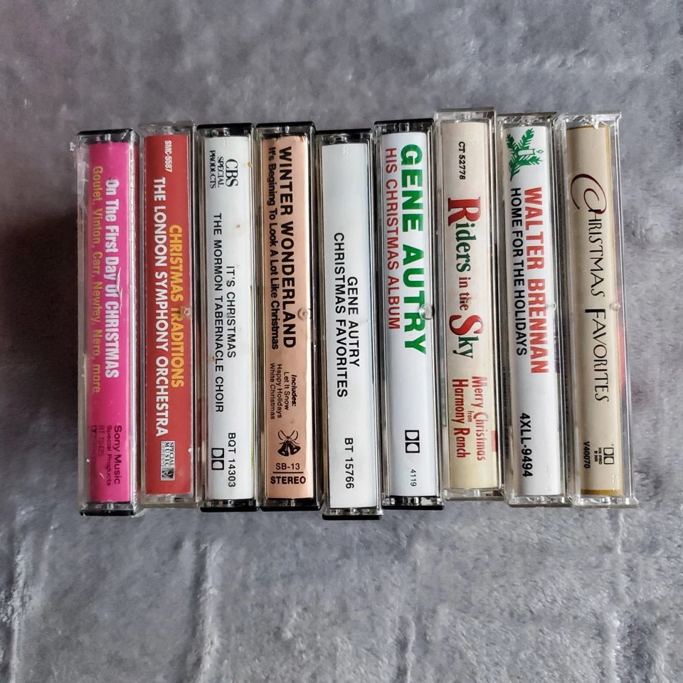 Country Christmas Cassette Tape Lot of 9 Gene Autry Walter Brennan and More - Image 3 of 3