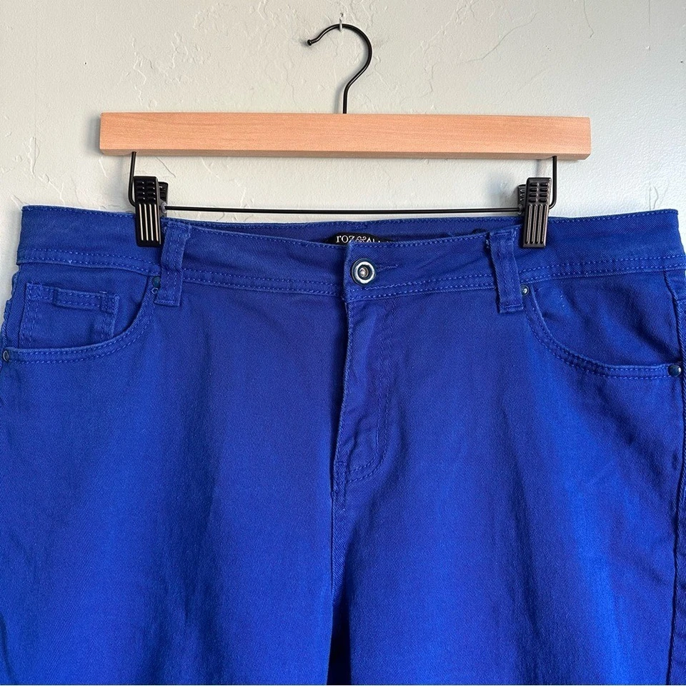 Pantalones Cortos Roz & Ali Mujer Azul Bordados Estrás Bolsillos Talla 16 Elastizados Denim Foto 2 de 4