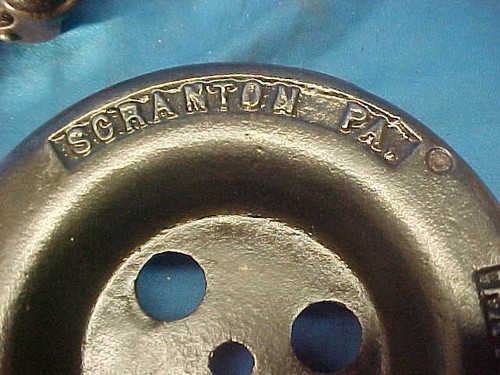 PAIR Early 20thc INDUSTRIAL Style CAST IRON 6" CASTORS by S.Weinberg Scranton - Picture 4 of 4