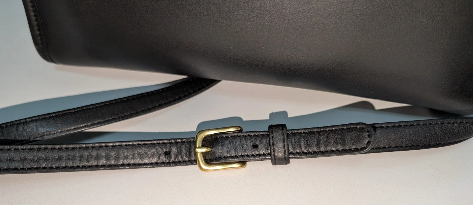 Borsa a tracolla Coach 2000 Sutton in pelle nera con zip 3 tasche